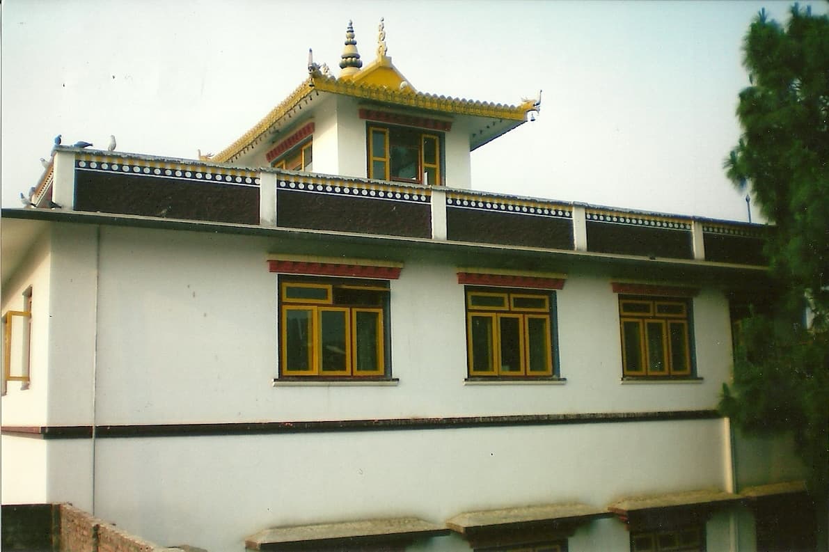 སྐྱིད་གྲོང་བཀྲ་ཤིས་བསམ་གཏན་གླིང་།