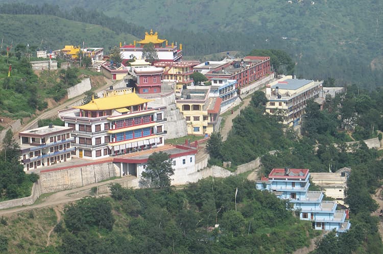 དཔལ་གཤེན་བསྟན་སྨན་རིའི་གླིང་དགོན། (གཡུང་དྲུང་བོན། ཌོ་ལན་ཇི་བོན་གཞིས།)