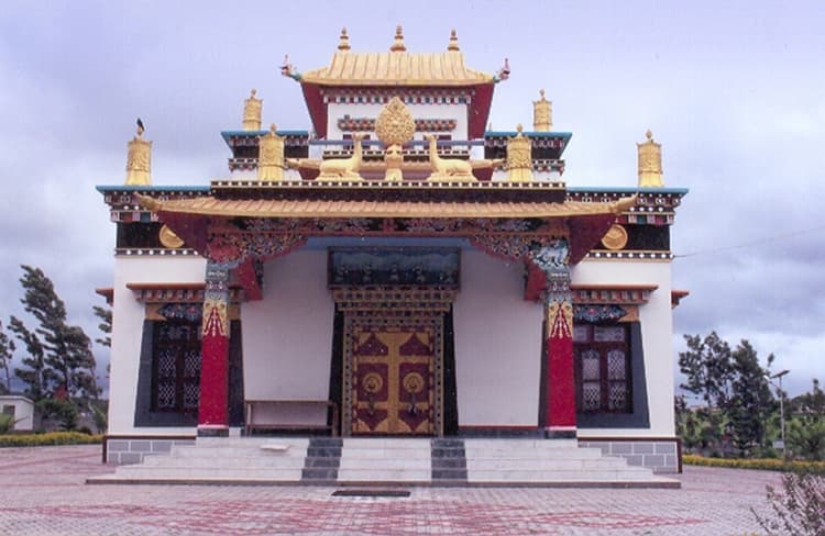པདྨ་གསང་སྔགས་ཆོས་འཁོར་གླིང་།