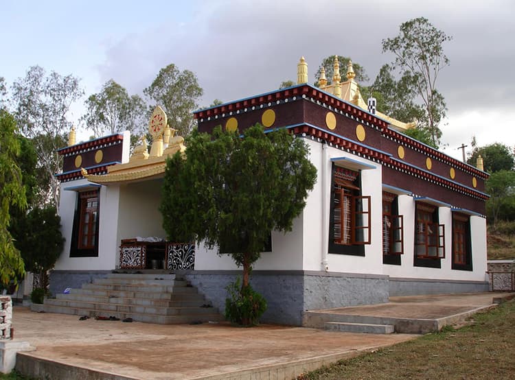 སྟག་ཤམ་ཡི་དམ་དགོངས་འདུས་ཨོ་རྒྱན་བསམ་གཏན་ཆོས་གླིང་།