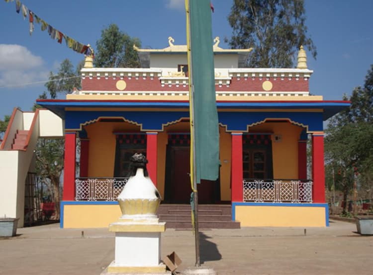 ཨོ་རྒྱན་གླིང་།