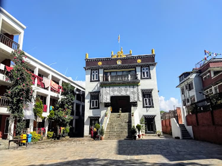 སྤོ་རོང་དཔལ་མོ་ཆོས་སྡིངས། (བོ་དོང༌། བལ་ཡུལ་མཆོད་རྟེན།)