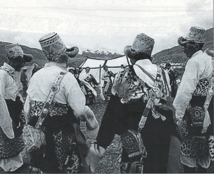 འཛམ་གླིང་སྤྱི་བསང་།